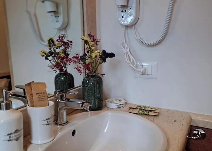 Hero's Garden Relais Апарт-отель Рим